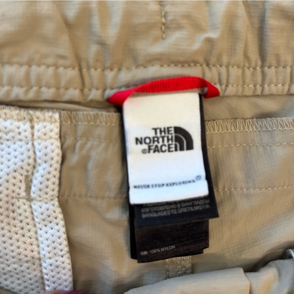 The North Face women’s size 12 long tan nylon shorts - Picture 2 of 9